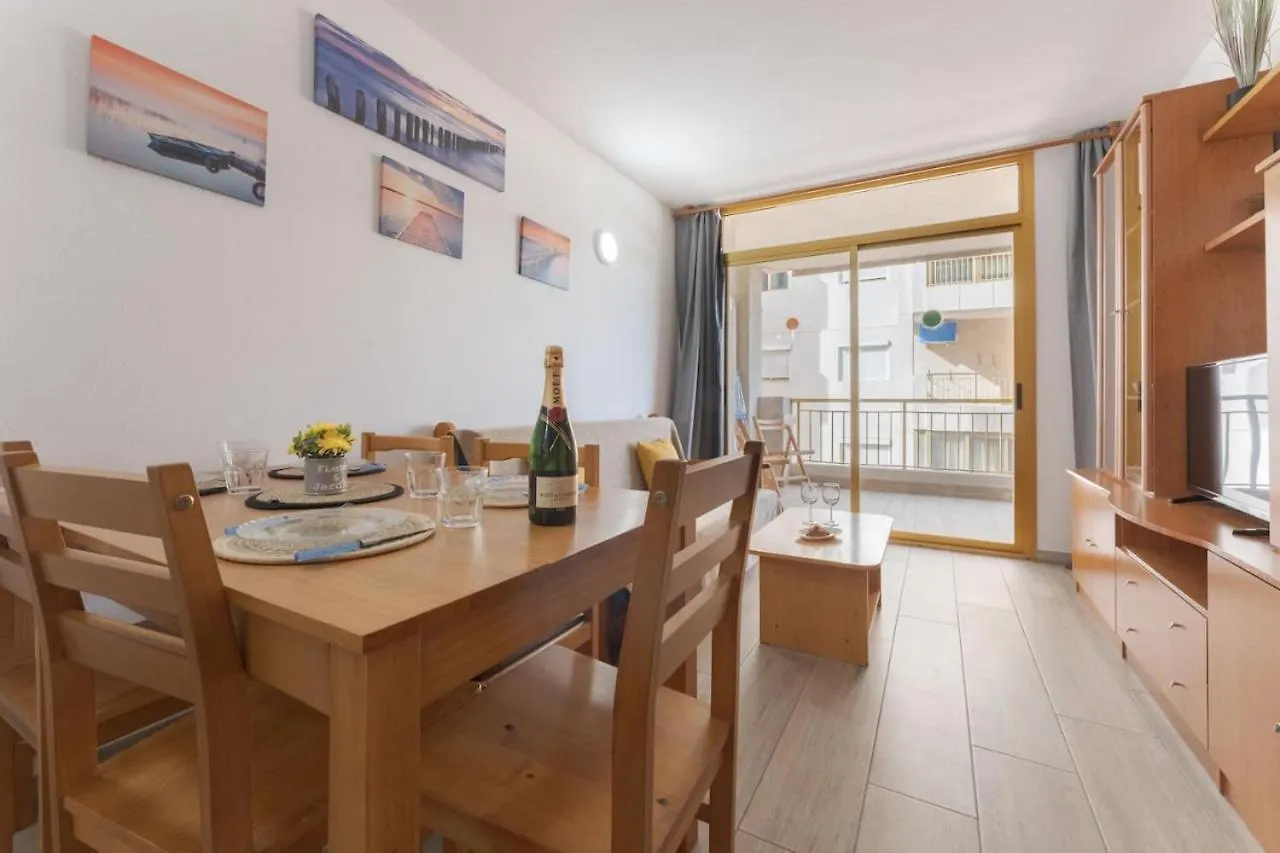 Salou Chill Cozy Warm Pool Port Aventura Apartment 0*,  Spain